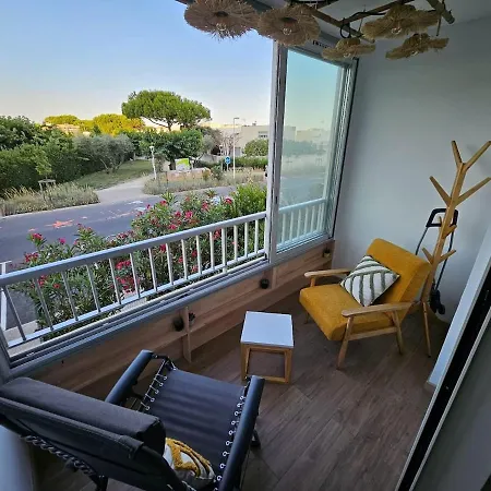 Carnon Avec Parking Apartment *